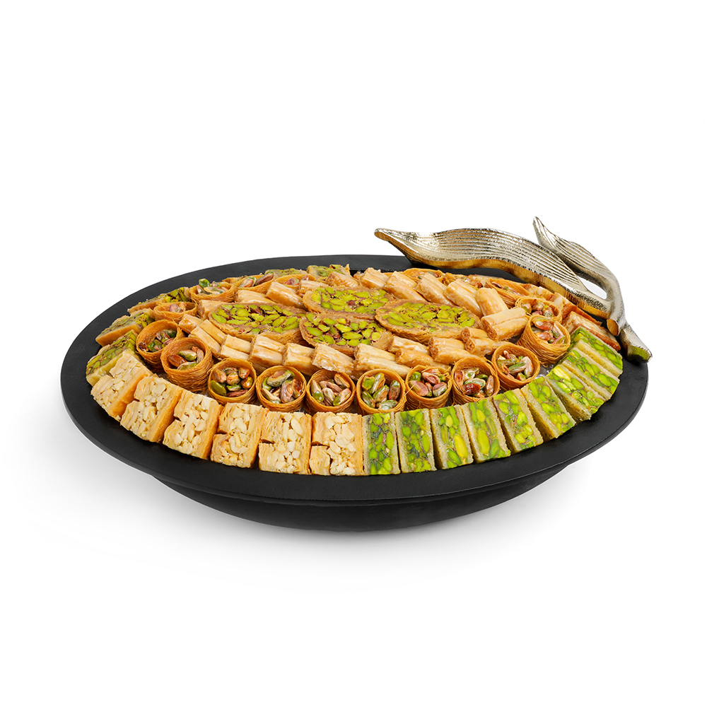 Picture of Pre Packed Assorted Baklava Oval Tray 750gm